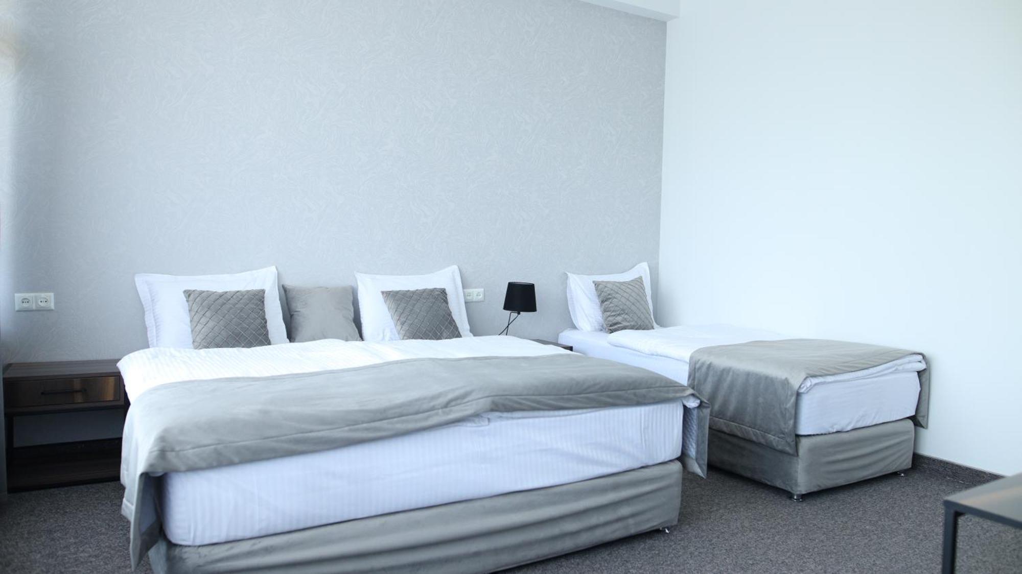 Bmg Hotel By Grigoryans Group Gorisz Kültér fotó