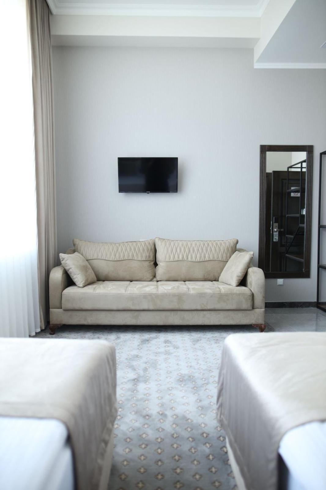 Bmg Hotel By Grigoryans Group Gorisz Kültér fotó