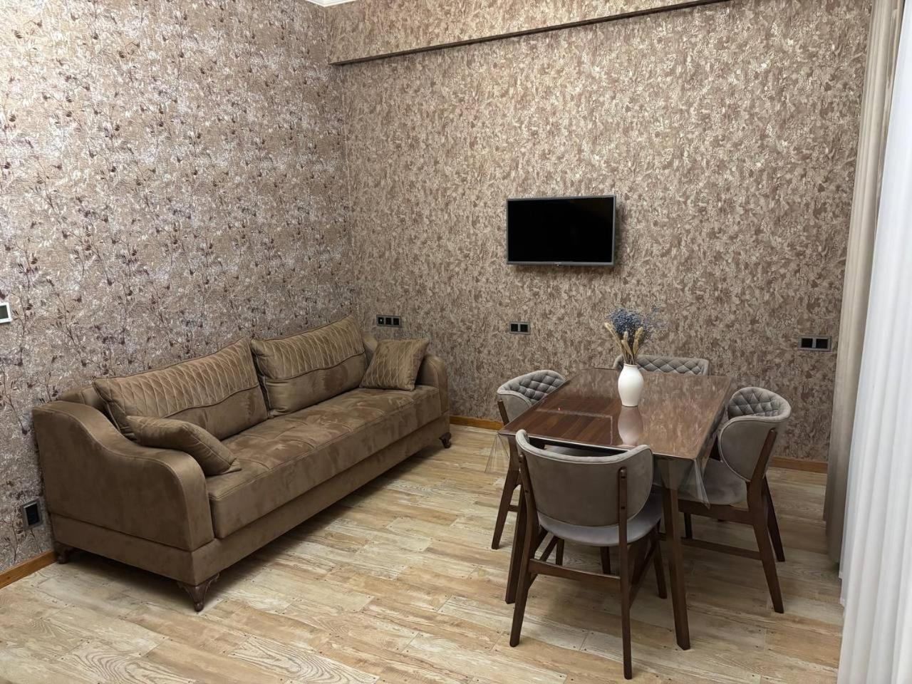 Bmg Hotel By Grigoryans Group Gorisz Kültér fotó
