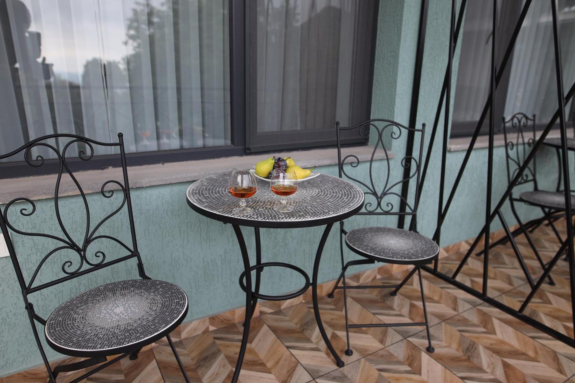 Bmg Hotel By Grigoryans Group Gorisz Kültér fotó